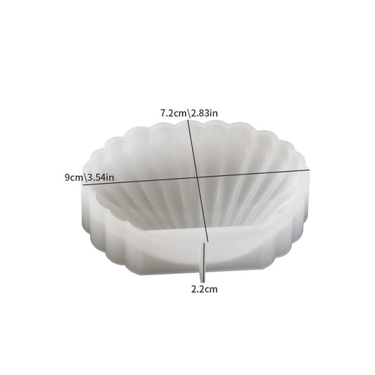 Aesthetic seashell silicone candle mould for home decor. Popular Korean style 3D scallop shell mould for making trendy Instagrammable soy wax candles.